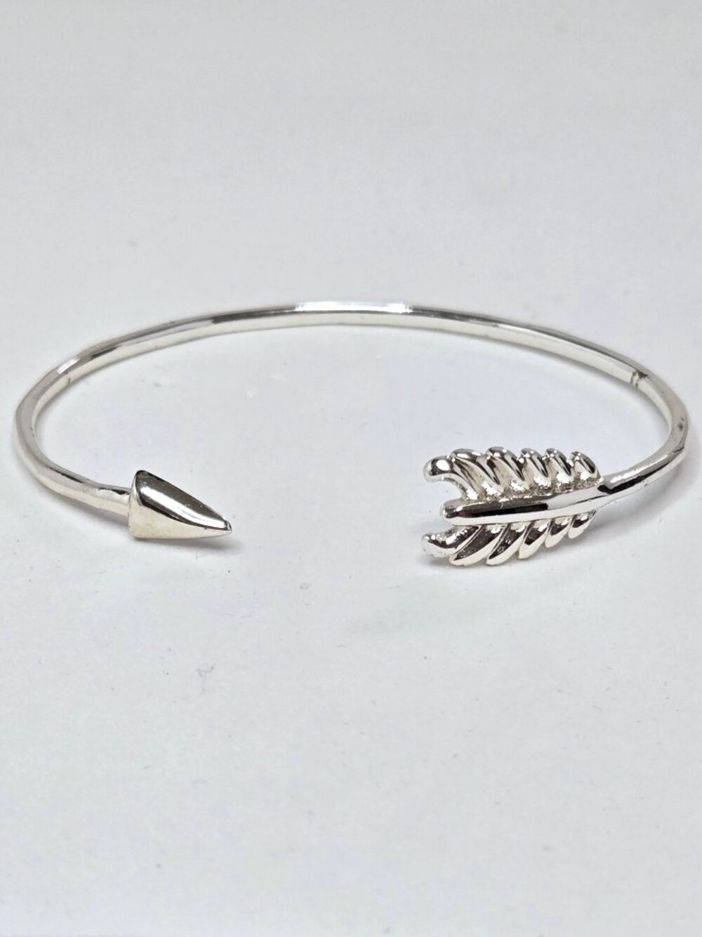 STELLA & DOT Silver Tone Arrow Bangle/Cuff Bracelet